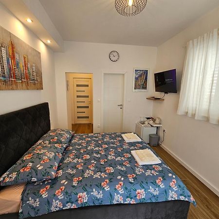 Room Ela Seget Donji Luaran gambar