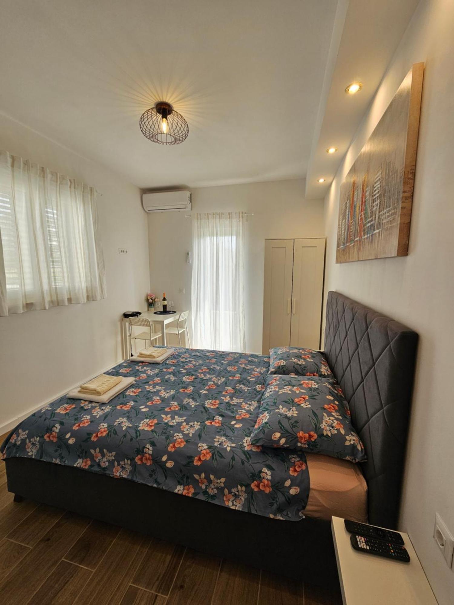 Room Ela Seget Donji Luaran gambar
